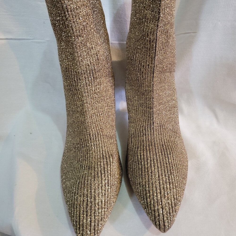 VINCE CAMUTO - Pull On Sock Boots Roreeta Bronze Glity